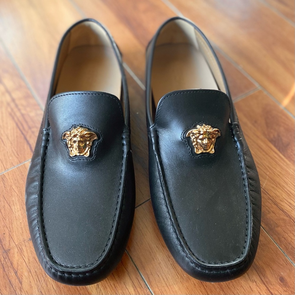 Versace Black Leather Medusa Driving Loafers